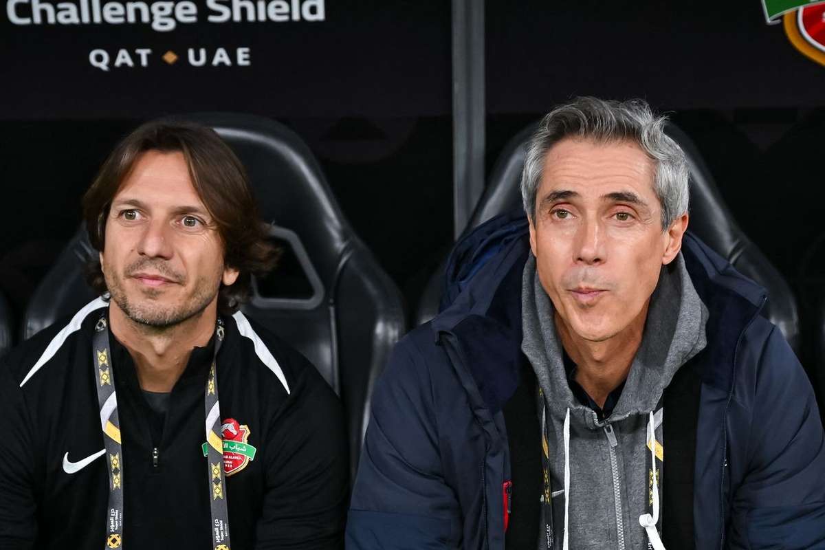 Бывший тренер польской футбольной команды Sousa с рекордом и чемпионатом Лиги ОАЭ