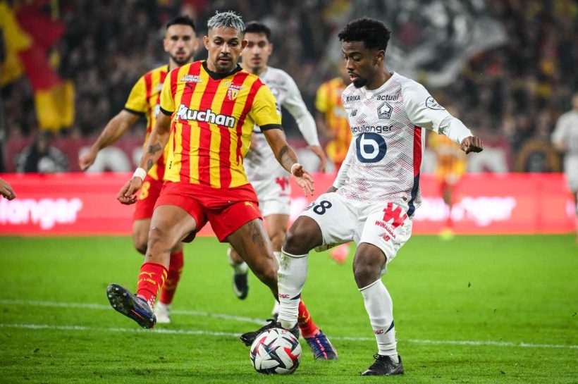 Ангел Гомес объявляет о своем отъезде из Лилля после истечения срока действия контракта