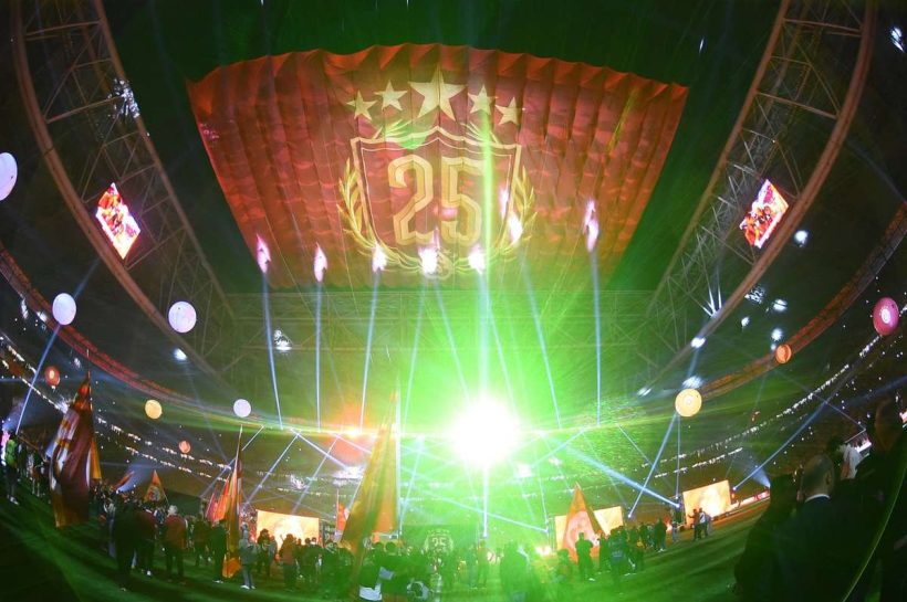 На неделю от турецкой суперлиги: Галатасарай с ударом празднует победу в 25 -м чемпионате