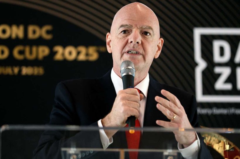 Инфантино тонулось за опоздание на Конгрессе ФИФА, делегаты УЕФА покинули комнату