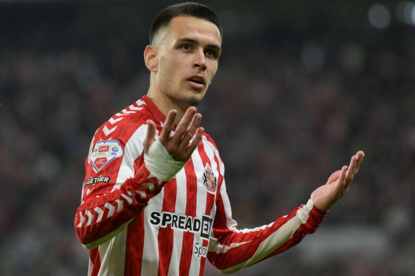 Сандерленд побил рекорд перевода, купив Enzo le Feet у Roma