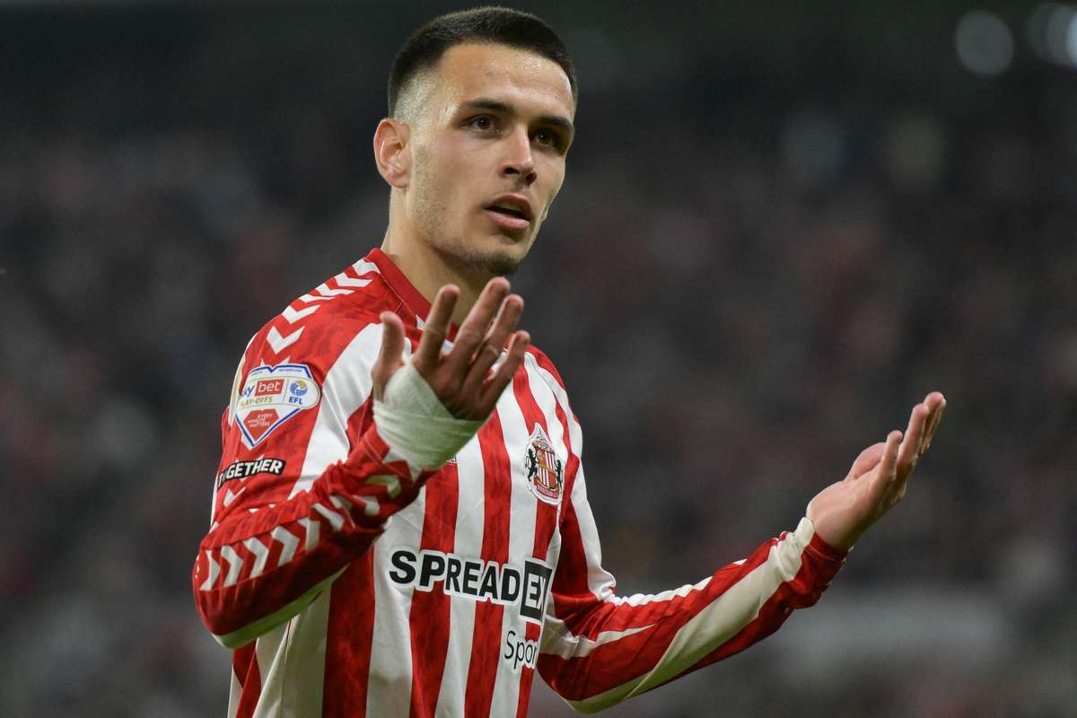 Сандерленд побил рекорд перевода, купив Enzo le Feet у Roma