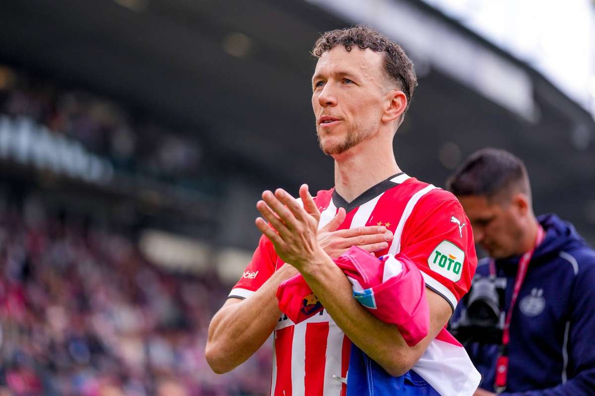 PSV дает Ивану Перисичи ультиматум перед лицом слухов о отъезде в Барселону