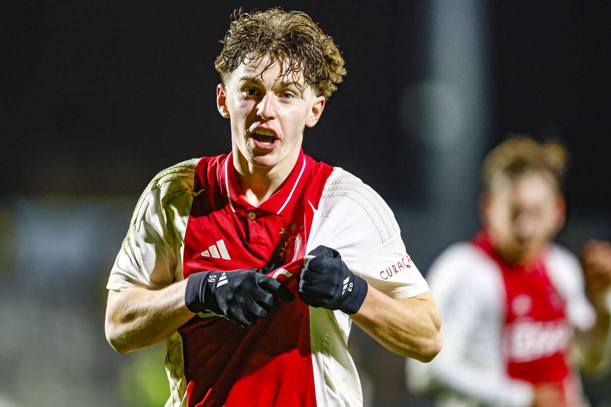 Ян Фаберски продлил контракт с Ajax, полюс будет бороться за место первой команды