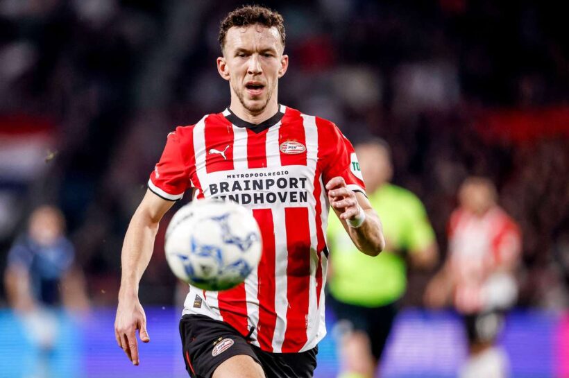 Иван Перисич близок к тому, чтобы остаться в PSV, с двумя лежащими расширением контракта на горизонте