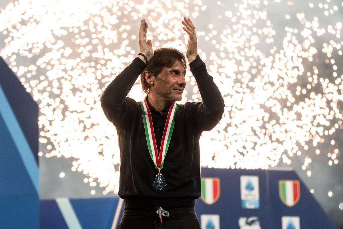 Антонио Конте реагирует на слухи, связывающие его с Ювентусом и отрицает «любое соглашение»