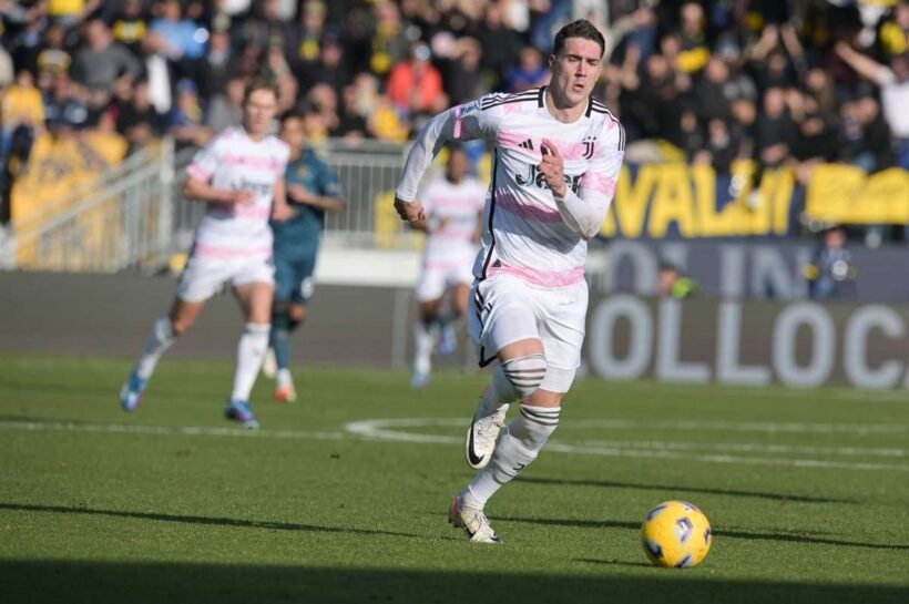 Лука Тони: Ювентус должен заменить Влаховича, загрузив Холджунду