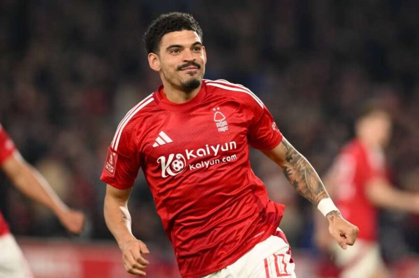 Gibbs-White Не для Тоттенхэма, английский полузащитник подписал новый контракт