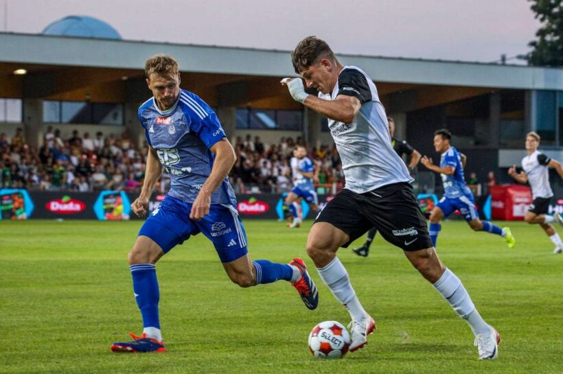 Отказ питания имеет добавленную энергию. Движение рисует с лесом благодаря цели в самом конце