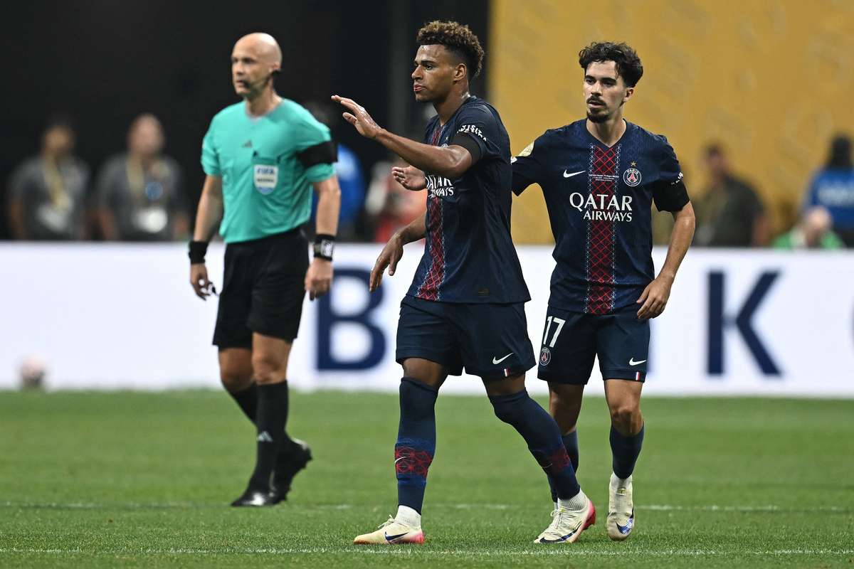 PSG в «Девять» защищал свое преимущество и продвигает полуфиналы чемпионатов мира по клубу