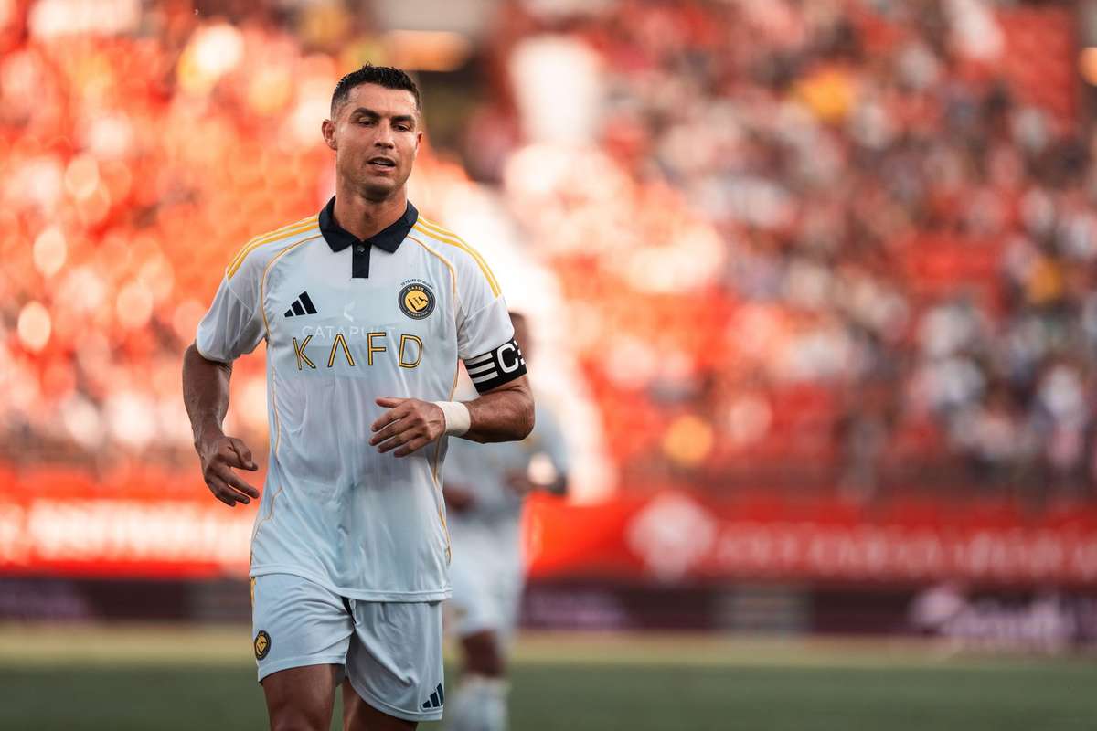 Поклонники в Индии взволнованы посещениями Месси и Роналду