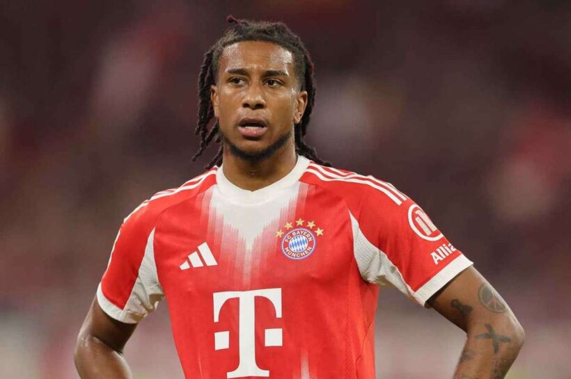 Мюллер, в восторге от игры Майкла Олиз. "Напоминает мне о Рибери"