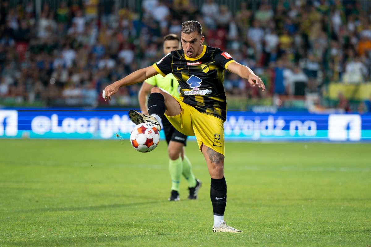 Медный Легник с первой победой. Премьера Carlitos, вечные сношения Polonia