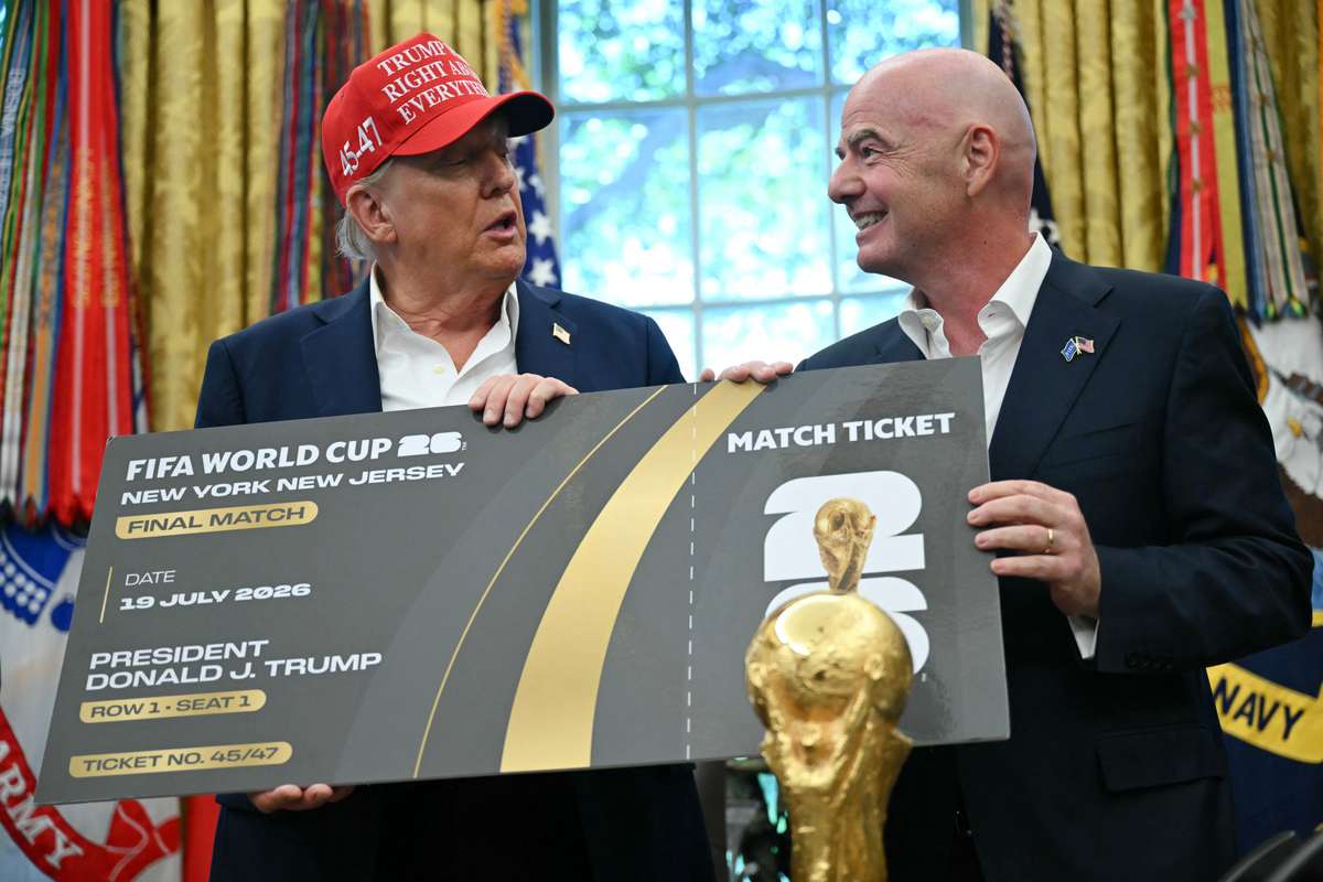 Трамп: Благодаря организации чемпионатов, наша экономика будет получена 30 миллиардов долларов США.
