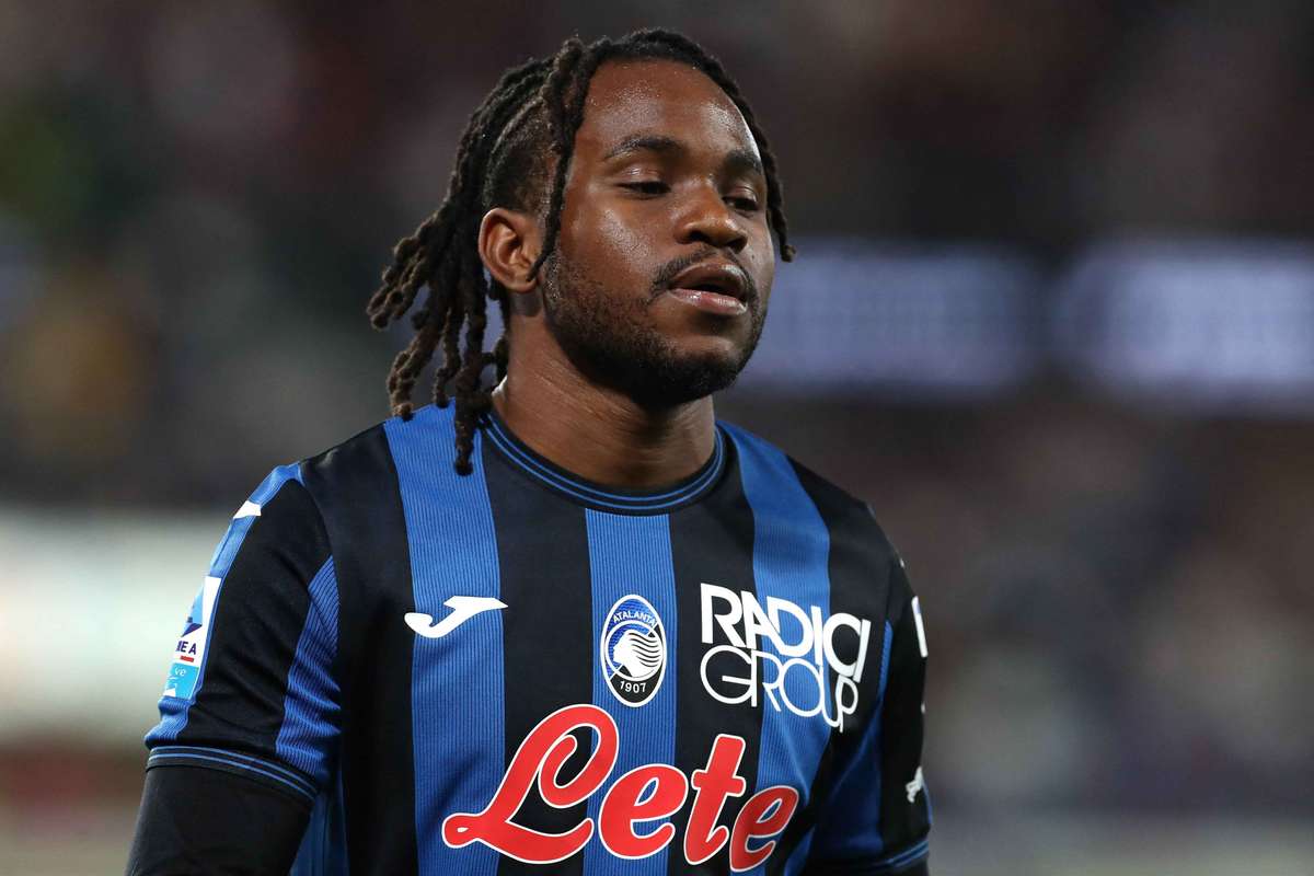 Lookman наказан Аталантой после возвращения на тренировку