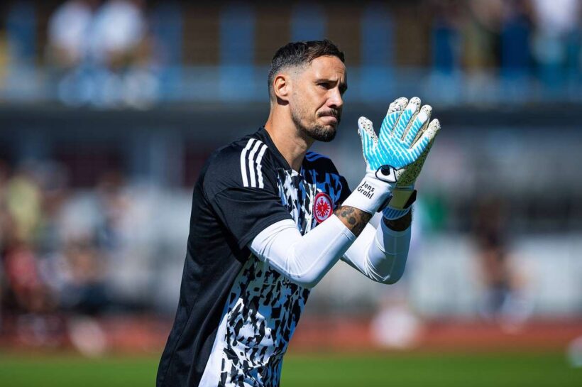 Paris FC приобретает немецкого вратаря Кевина Траппа от Eintracht Frankfurt