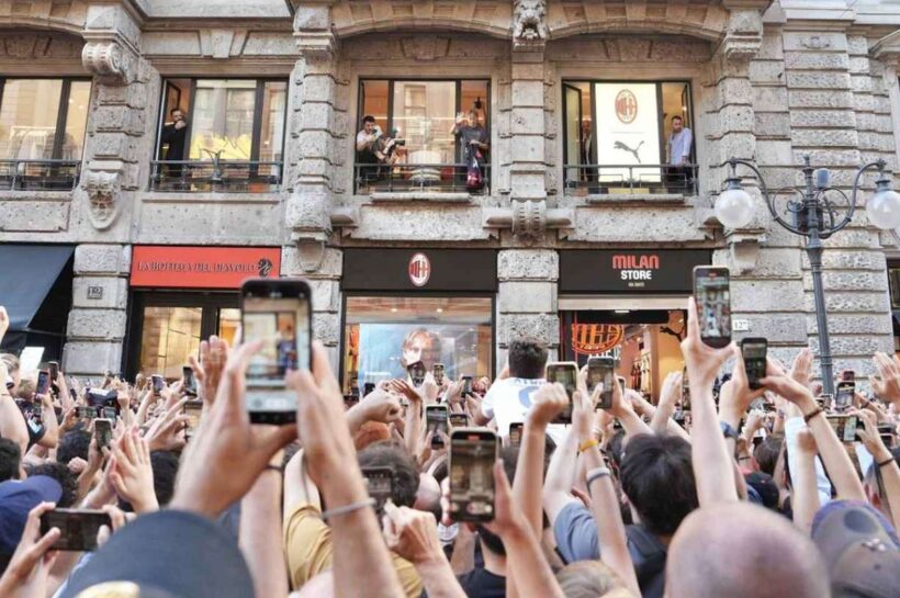 Толпы на презентации Modricia: я принесу свой опыт в AC Milan, я взволнован