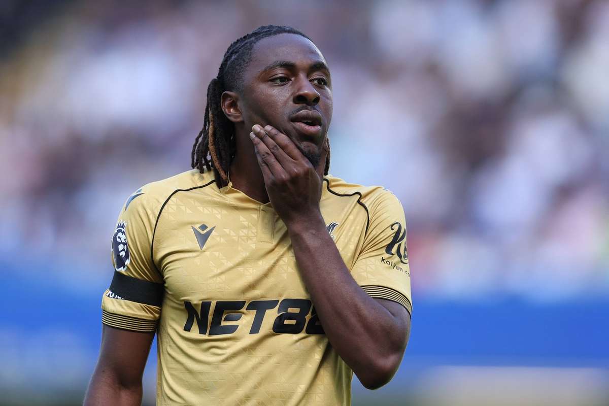 Арсенал берет на себя передачу Тоттенхэма, существует соглашение с Эберхимом Эзе