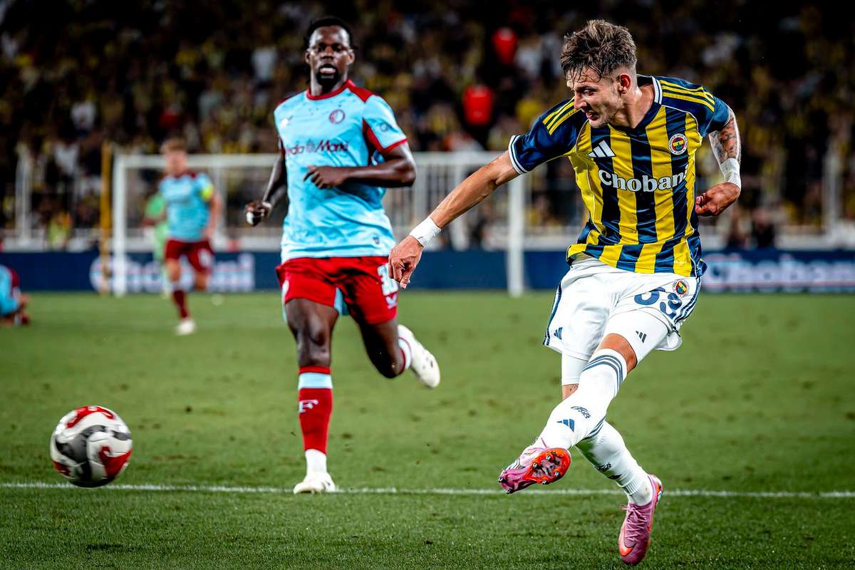 Помощь Шиманского помогла ликвидировать его бывший клуб, Фенербахче, а не Фейеноорд