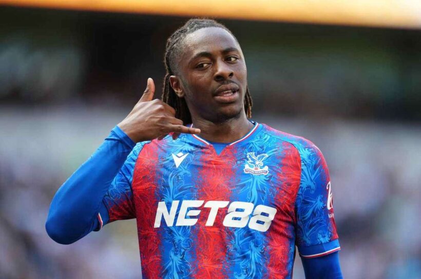 Арсенал победил своих соперников в борьбе за игрока Crystal Palaca. Эз предпочитает канониров от шпоров