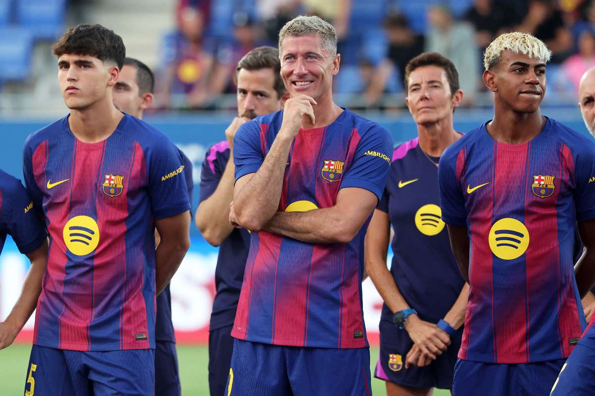 Согласно испанским СМИ, Барселона является фаворитом для защиты титула в Ла Лиге