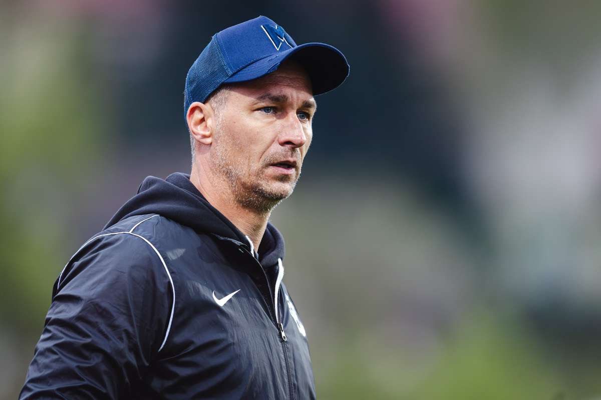 Словак Питер Струхар стал новым тренером Znicz Pruszków. Он заменил Матисика