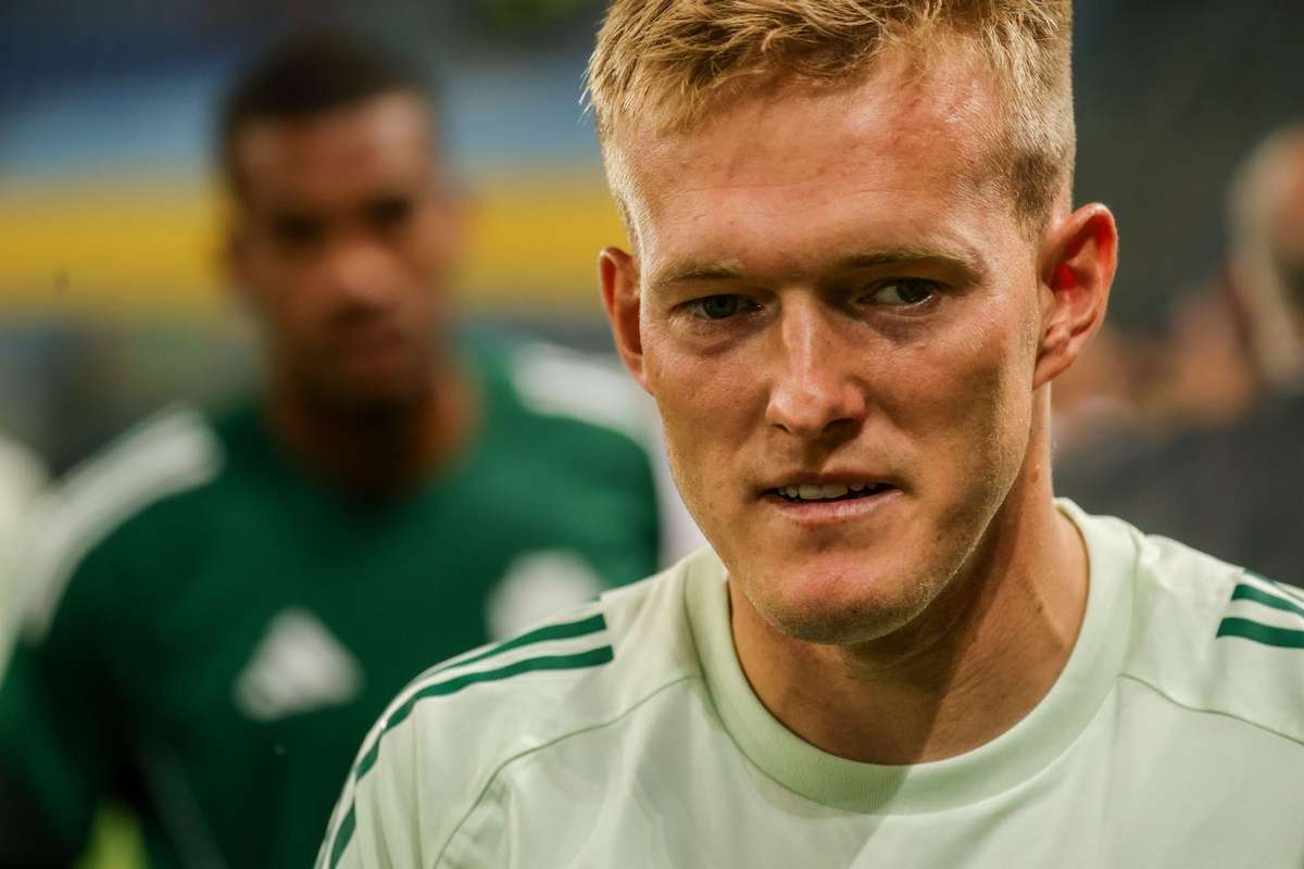 Кароль świderski's Doublet в Panathinaikos, ломающийся после долгого перерыва