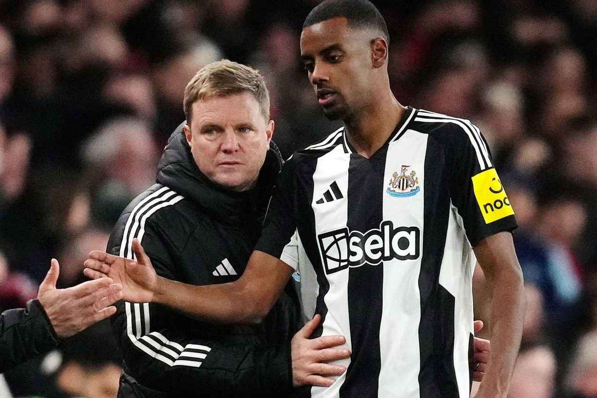 Хоу говорит, что отношения с Исаком были «трудными» до переноса в Ливерпуль