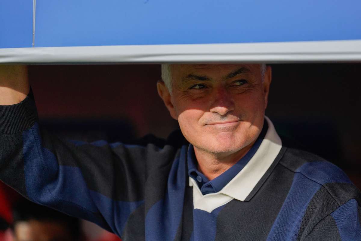 Анализ: Что дальше с Хосе Моуринью после бурного периода в Фенербахке?