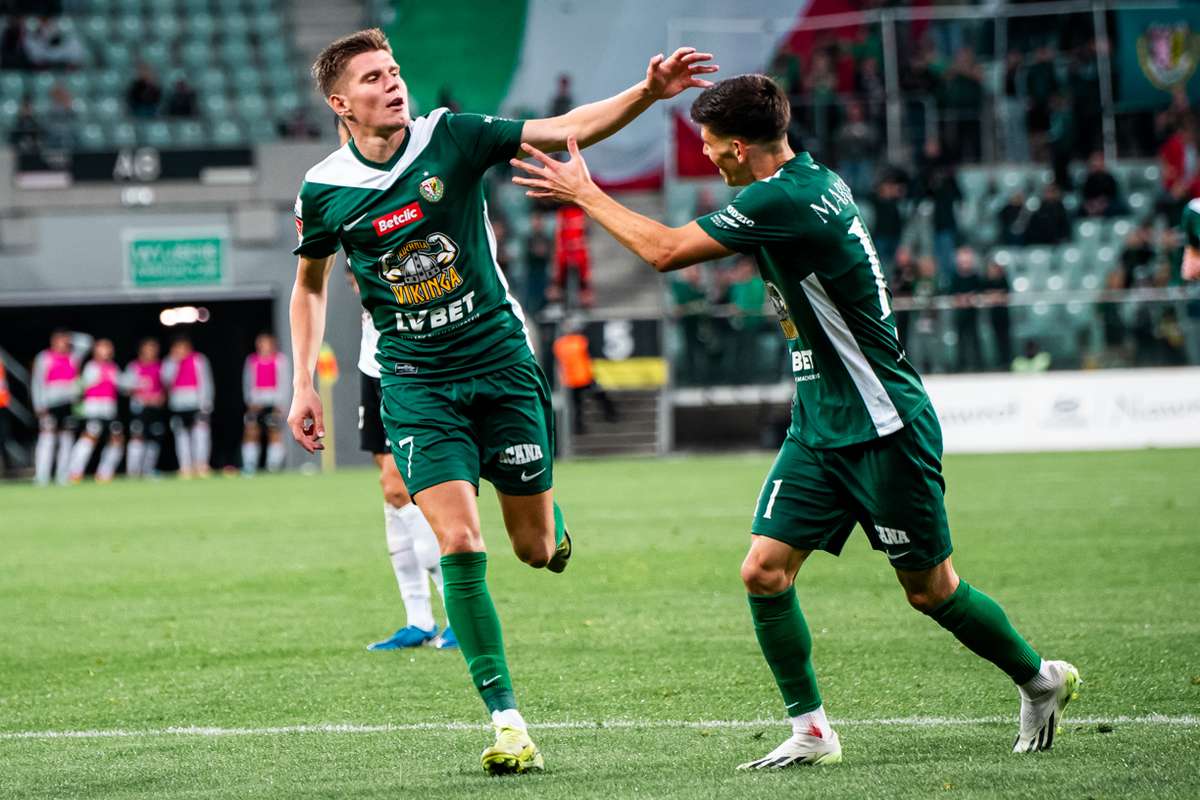 Śląsk Вроцлав чуть не догнал Висла Кракоу после очередной ошибки белой звезды