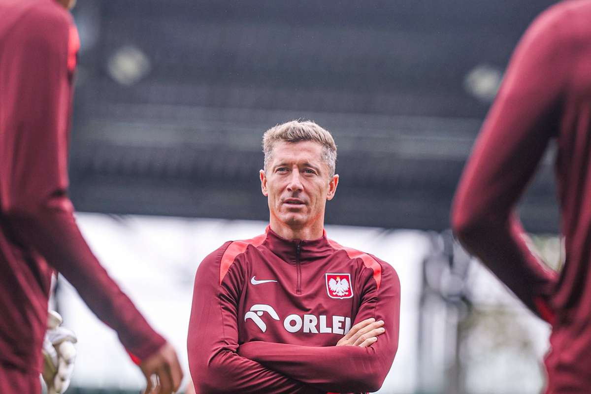 Урбан дал состав Польши Нидерландам, есть Левандовски и неожиданный дебютант в обороне