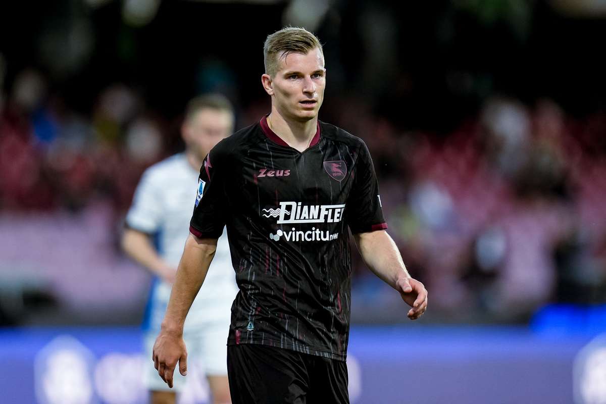 Матеуш ęgowski в Eyupspora. Польский полузащитник покинул третью лигу салунитана