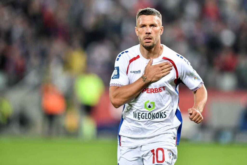 Приватизация Górnik На данный момент, как и планировалось, в октябре Подольски возьмет на себя клуб?