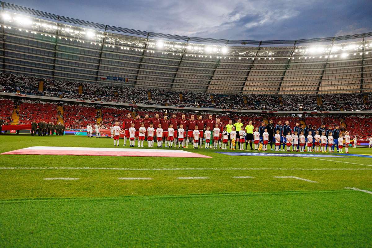 Стадион Chorzów рада польским игрокам. Здесь четыре раза они праздновали свое продвижение на чемпионате мира по футболу