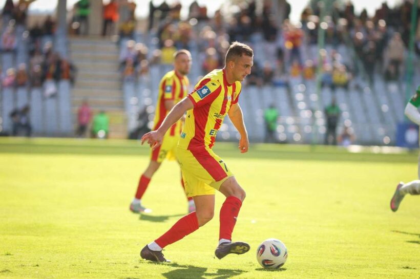 Серьезная травма Виктора Длугош. Полузащитник короны не будет играть в течение двух месяцев