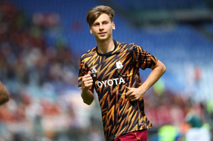 Ян Золковский дебютировал в Роме. Полюс появился на поле со скамейки