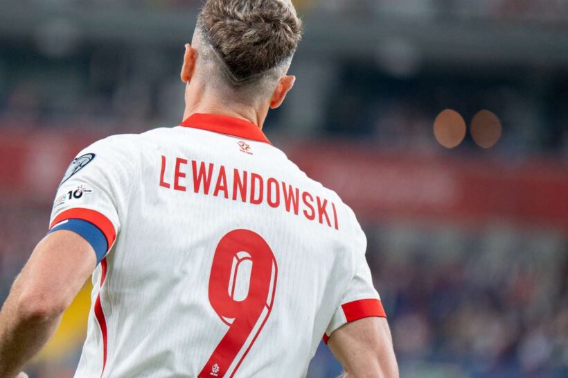 Прошло 10 лет с момента исторического подвига Левандовского. Он забил пять голов за девять минут