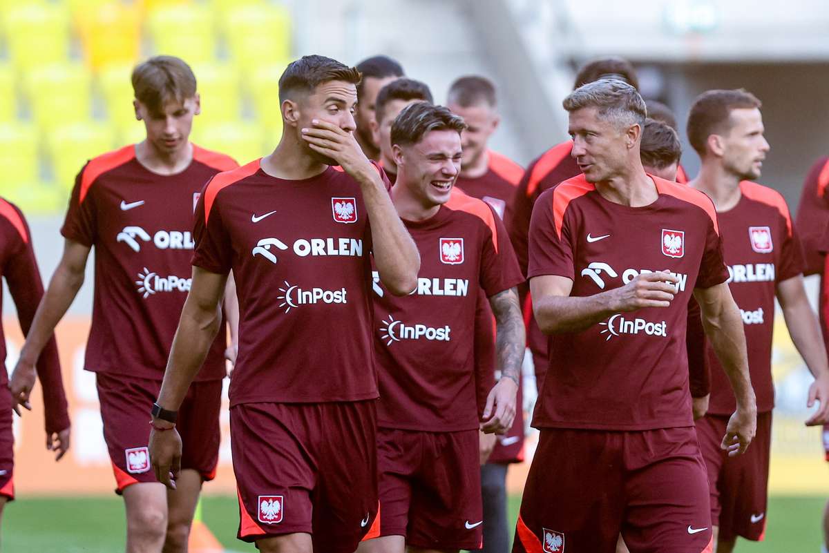 Польские игроки были отложены в Нидерландах