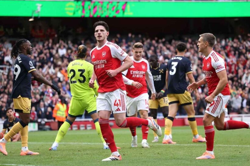 Победа Арсенала в лондонском дерби, победа «Манчестер Юнайтед». Как ливерпуль ответит?