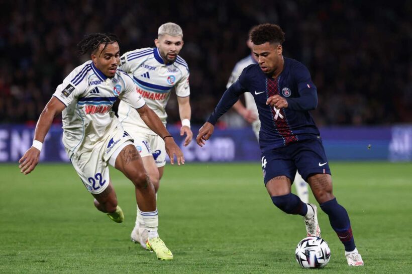 Пари Сен-Жермен потерял очки против Страсбурга и может покинуть лидирующую позицию