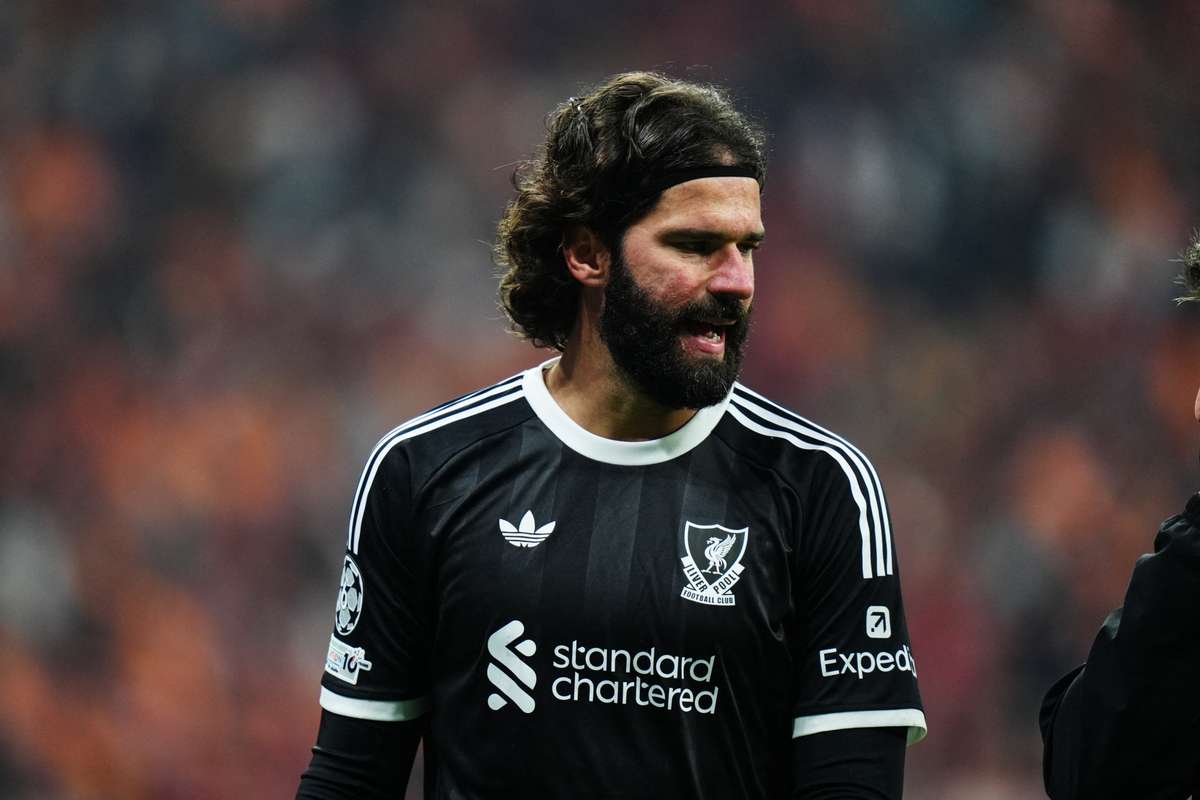 Официально: Алиссон не будет играть против Челси из -за травмы