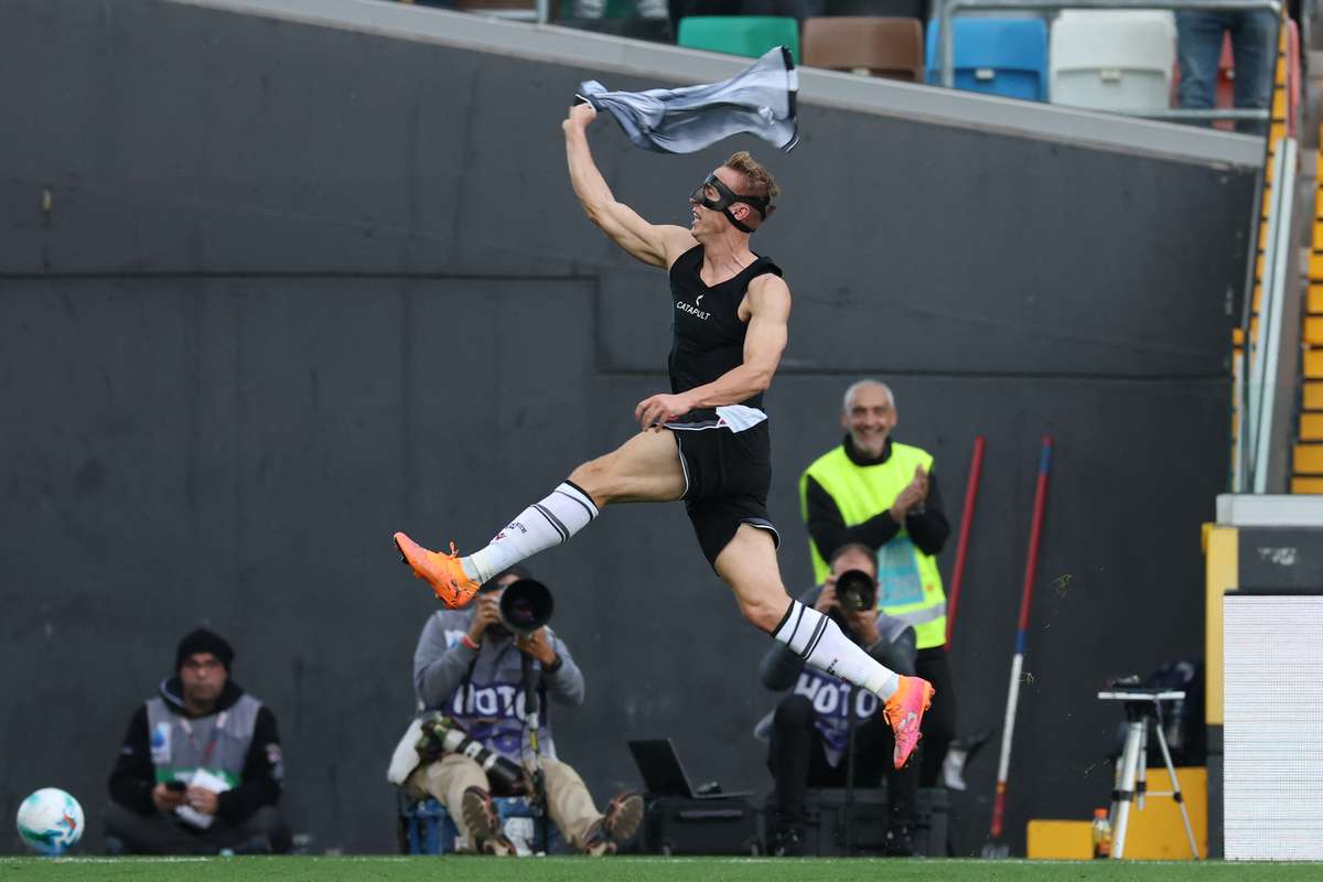 Прорыв Адама Буксы в Удинезе, он заработал желтую карточку от радости после гола