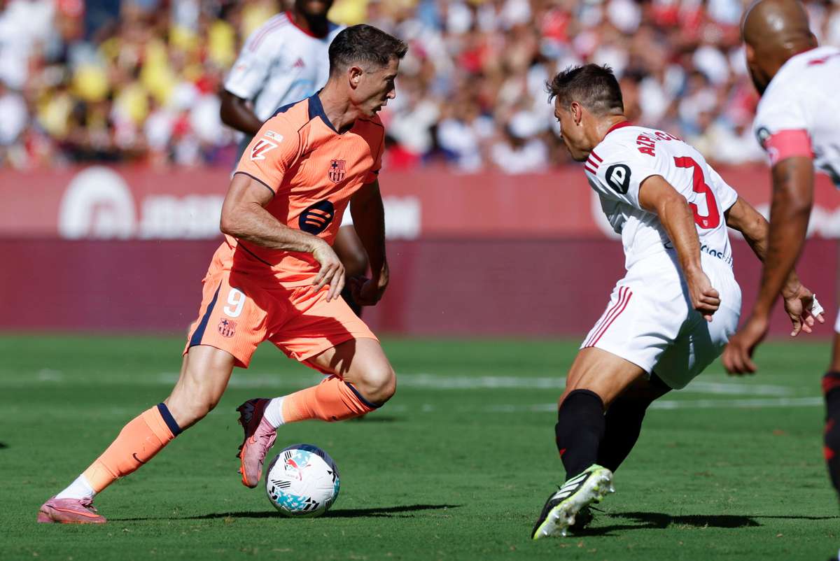 Испанские СМИ: фатальное выступление Левандовски против Севилья