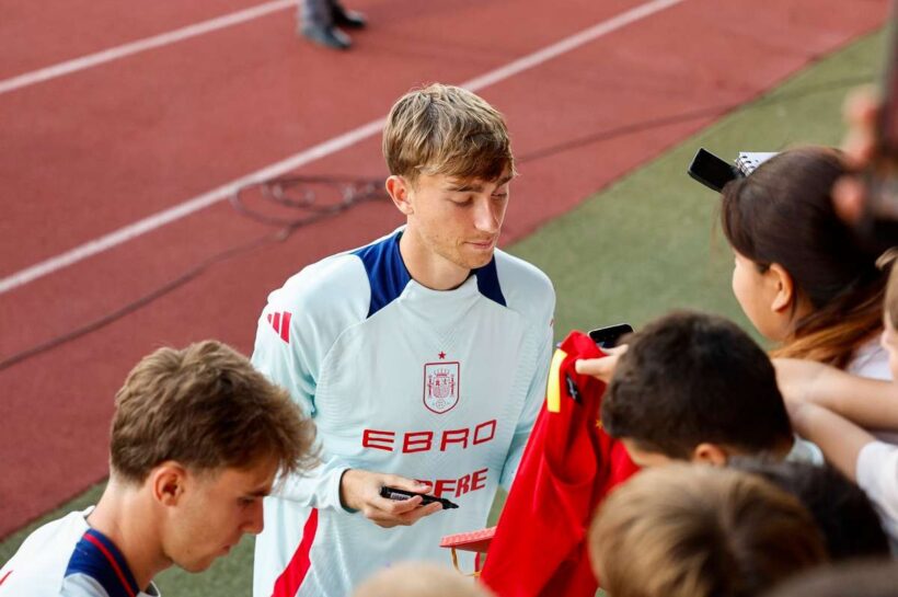 Дин Хуейсен покидает группировку сборной Испании из -за травмы