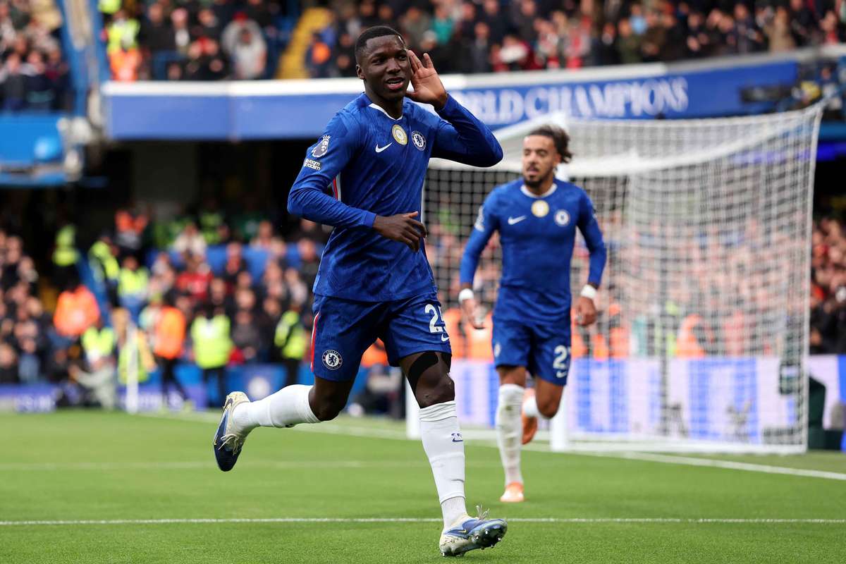 Победа Арсенала и Манчестер Юнайтед. Эстевао в конце концов погружает Ливерпуль Голем