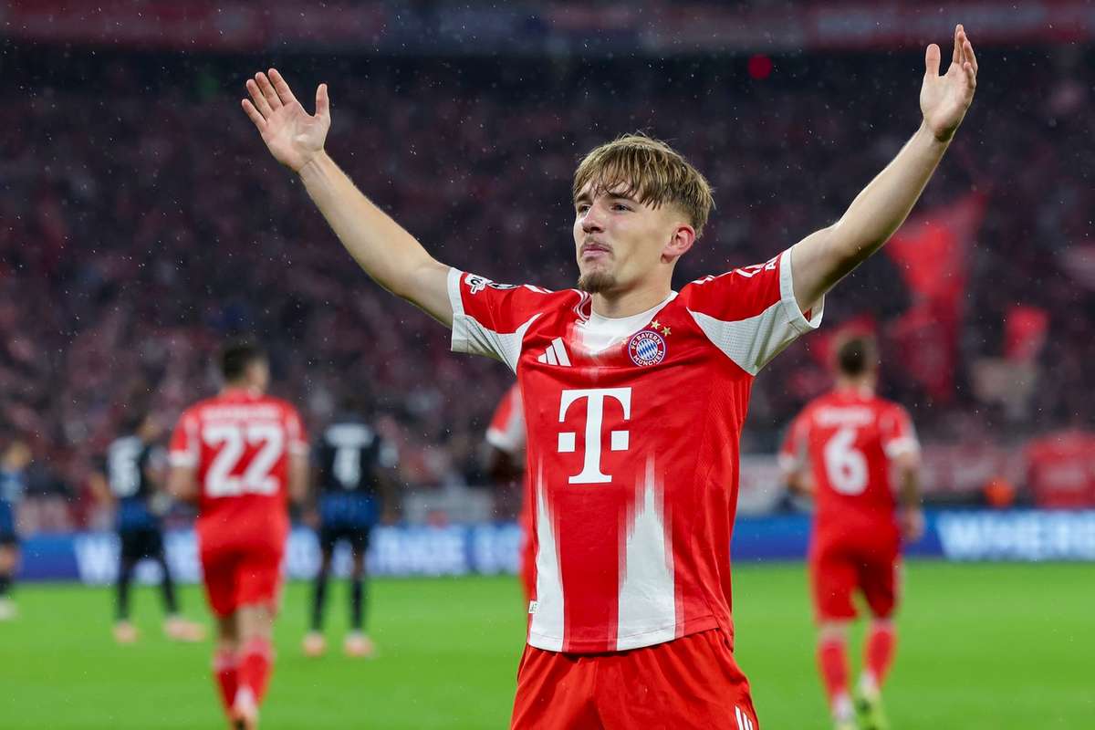 Дебют 17-летнего парня похож на мечту. Карл – самый молодой бомбардир «Баварии» в истории Лиги чемпионов.