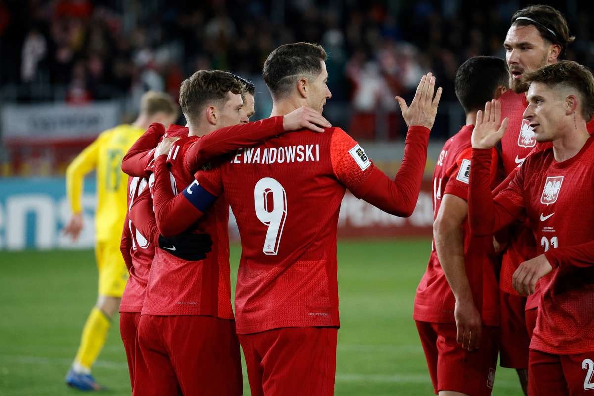 Польша сейчас находится в первой корзине плей-офф.