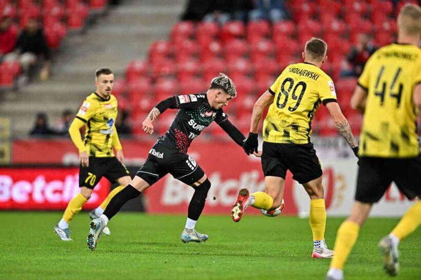 Очередная ошибка Вечиньской, великолепный гол Данковски. ЛКС победил, кризис в Полонии продолжается