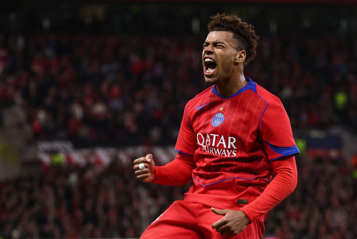 Две красные карточки, два пенальти и град красивых голов – ПСЖ разгромил леверкузенский «Байер»