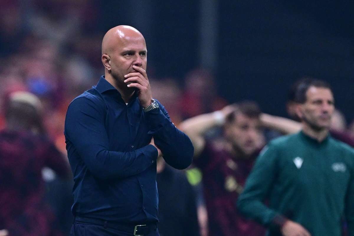 Каррагер называет Ливерпуль «беспорядком» и требует перемен. "Это не может выглядеть так"